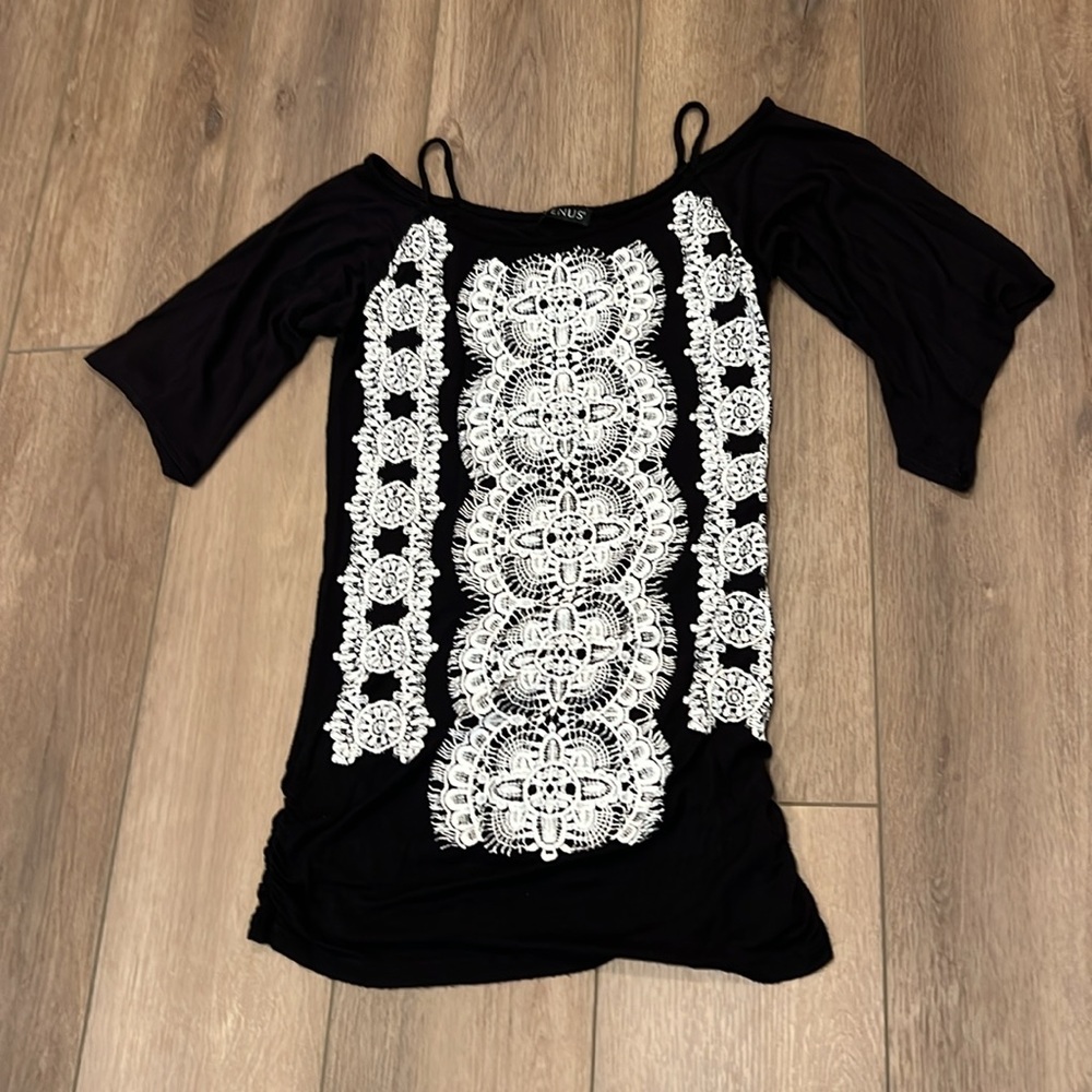 Venus Tunic Top Cold Shoulder Asymmetrical Sleeves Ruched Sides - Picture 4 of 11
